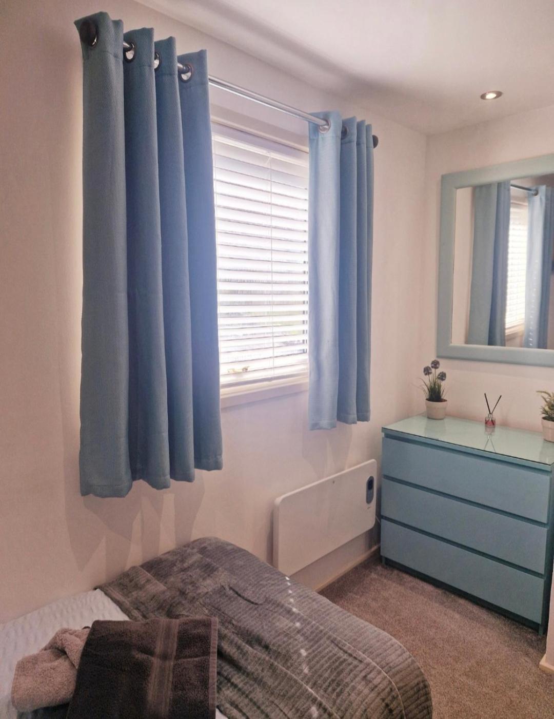 Fenna Lakeside - Pine * Carnforth